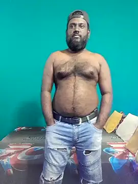 Rayansmith  online show from February 16, 2026, 11:23 pm