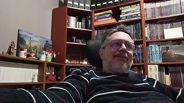 Mandra is a whore online show from December 4, 2025, 10:40 pm