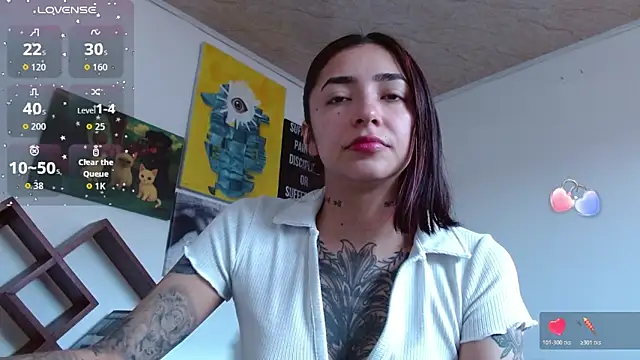 ZoeBakers  online show from February 10, 2026, 4:44 pm