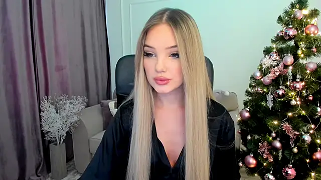 FloweryLove 1 online show from December 17, 2024, 11:49 am
