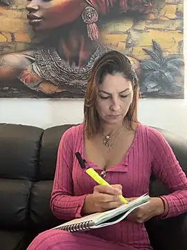 letiziia sky1 online show from February 10, 2026, 11:25 am