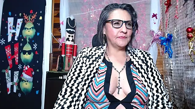Snapshot of merlyna_goldens chatting on December 28, 2024, 9:20 am merlyna goldens online show from December 28, 2024, 9:20 am