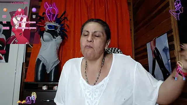 Snapshot of merlyna_goldens chatting on January 23, 2025, 3:16 am merlyna goldens online show from January 23, 2025, 3:16 am