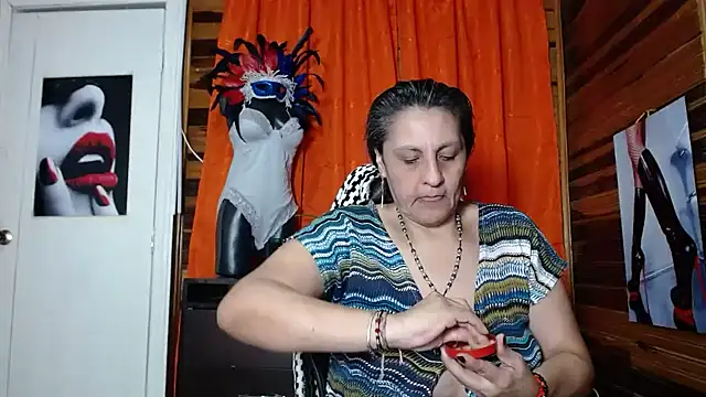 Snapshot of merlyna_goldens chatting on January 28, 2025, 3:15 am merlyna goldens online show from January 28, 2025, 3:15 am