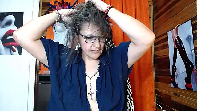 Snapshot of merlyna_goldens chatting on February 13, 2025, 5:16 am merlyna goldens online show from February 13, 2025, 5:16 am