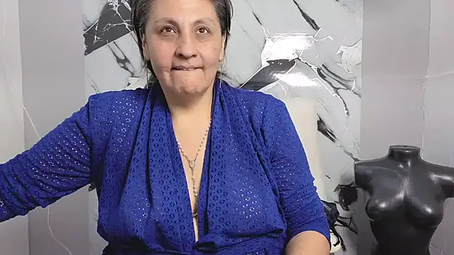 Snapshot of merlyna_goldens chatting on September 27, 2025, 12:48 am merlyna goldens online show from September 27, 2025, 12:48 am