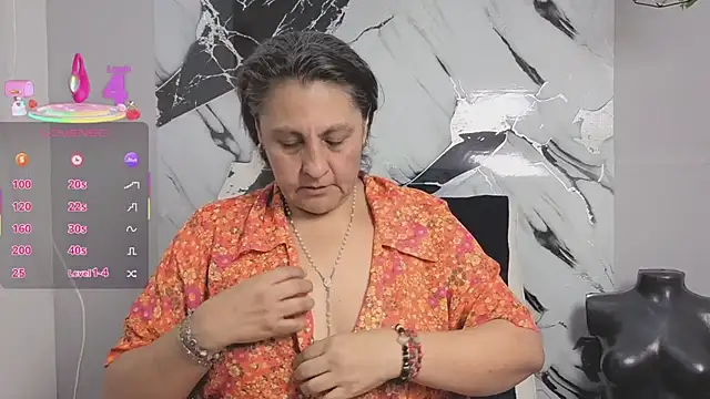 Snapshot of merlyna_goldens chatting on October 2, 2025, 11:23 pm merlyna goldens online show from October 2, 2025, 11:23 pm