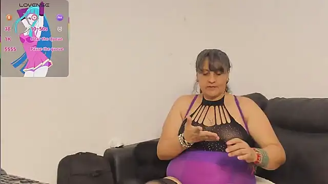 merlyna goldens online show from February 10, 2026, 11:42 pm