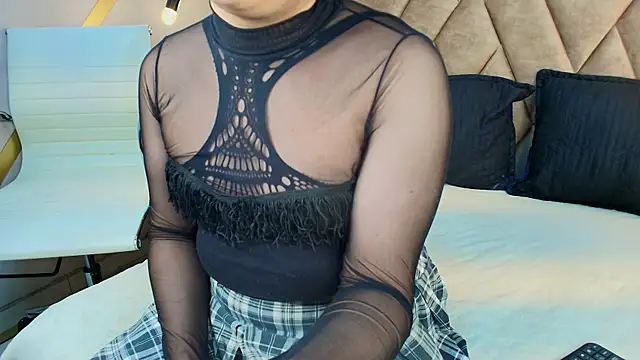 Snapshot of Satuurn_ chatting on April 27, 2026, 1:53 pm Satuurn online show from April 27, 2026, 1:53 pm