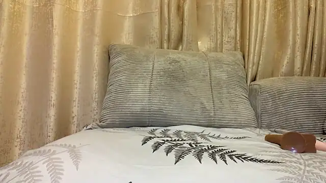 Snapshot of Sugarcun69 chatting on October 12, 2025, 12:09 am Sugarcun69 online show from October 12, 2025, 12:09 am