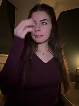 Snapshot of EllyNora chatting on January 18, 2025, 11:11 pm EllyNora online show from January 18, 2025, 11:11 pm