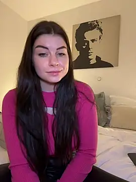 Snapshot of EllyNora chatting on February 2, 2025, 8:19 pm EllyNora online show from February 2, 2025, 8:19 pm