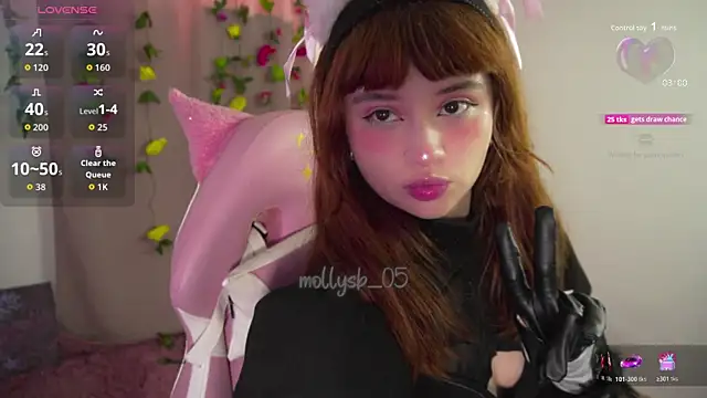 Snapshot of molly_russell chatting on October 31, 2025, 4:08 pm molly russell online show from October 31, 2025, 4:08 pm