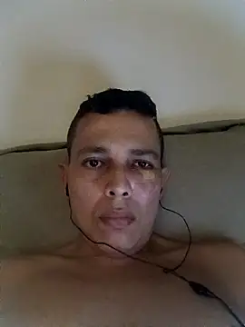 enmedellin online show from October 4, 2025, 10:57 am