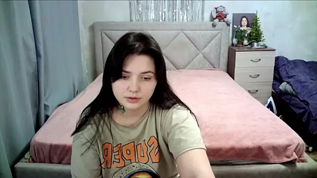 Snapshot of juliettkalen chatting on December 27, 2024, 5:31 am juliettkalen online show from December 27, 2024, 5:31 am