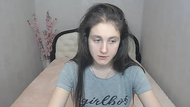 Snapshot of Holliy_Cooper chatting on December 23, 2024, 10:42 am Holliy Cooper online show from December 23, 2024, 10:42 am