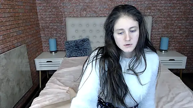 Snapshot of Holliy_Cooper chatting on December 27, 2024, 5:16 pm Holliy Cooper online show from December 27, 2024, 5:16 pm