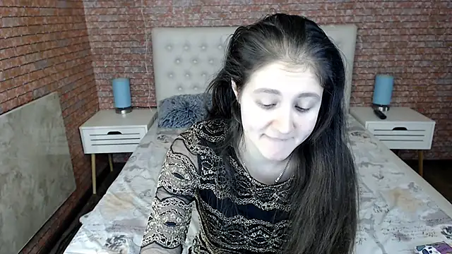 Snapshot of Holliy_Cooper chatting on January 9, 2025, 1:24 pm Holliy Cooper online show from January 9, 2025, 1:24 pm