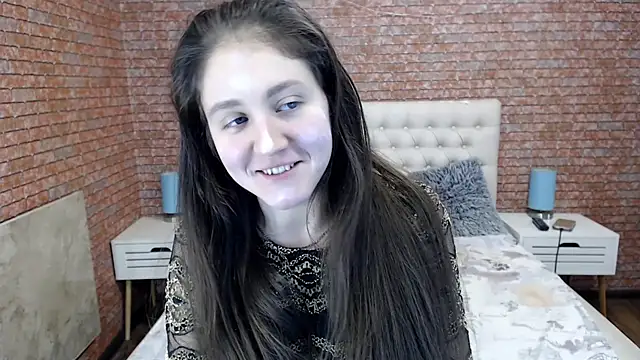 Snapshot of Holliy_Cooper chatting on January 10, 2025, 6:09 am Holliy Cooper online show from January 10, 2025, 6:09 am