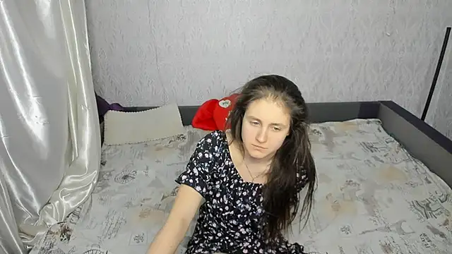 Snapshot of Holliy_Cooper chatting on January 14, 2025, 9:35 am Holliy Cooper online show from January 14, 2025, 9:35 am