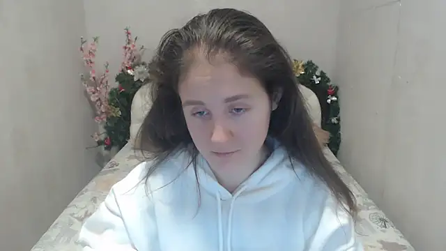 Snapshot of Holliy_Cooper chatting on January 15, 2025, 10:06 am Holliy Cooper online show from January 15, 2025, 10:06 am