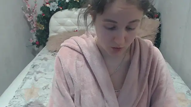 Snapshot of Holliy_Cooper chatting on January 16, 2025, 12:31 pm Holliy Cooper online show from January 16, 2025, 12:31 pm