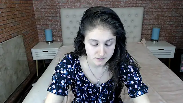 Snapshot of Holliy_Cooper chatting on January 31, 2025, 3:22 pm Holliy Cooper online show from January 31, 2025, 3:22 pm