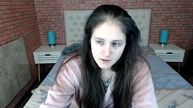 Snapshot of Holliy_Cooper chatting on February 7, 2025, 9:16 am Holliy Cooper online show from February 7, 2025, 9:16 am