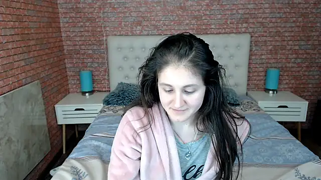 Snapshot of Holliy_Cooper chatting on February 7, 2025, 12:17 pm Holliy Cooper online show from February 7, 2025, 12:17 pm