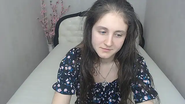 Snapshot of Holliy_Cooper chatting on February 14, 2025, 1:23 am Holliy Cooper online show from February 14, 2025, 1:23 am