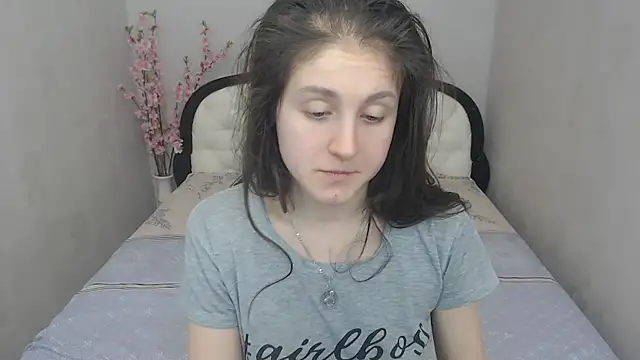 Snapshot of Holliy_Cooper chatting on March 6, 2025, 3:45 pm Holliy Cooper online show from March 6, 2025, 3:45 pm