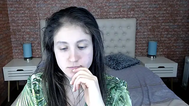 Snapshot of Holliy_Cooper chatting on March 14, 2025, 4:09 pm Holliy Cooper online show from March 14, 2025, 4:09 pm