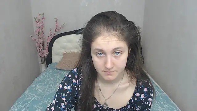 Snapshot of Holliy_Cooper chatting on March 19, 2025, 8:23 am Holliy Cooper online show from March 19, 2025, 8:23 am