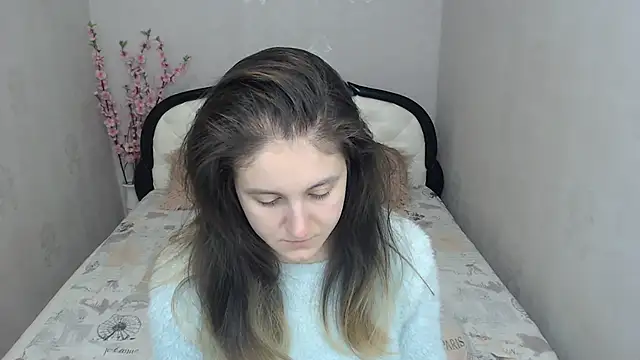 Snapshot of Holliy_Cooper chatting on September 29, 2025, 5:45 am Holliy Cooper online show from September 29, 2025, 5:45 am