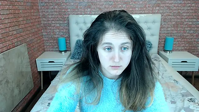 Snapshot of Holliy_Cooper chatting on October 25, 2025, 8:00 am Holliy Cooper online show from October 25, 2025, 8:00 am