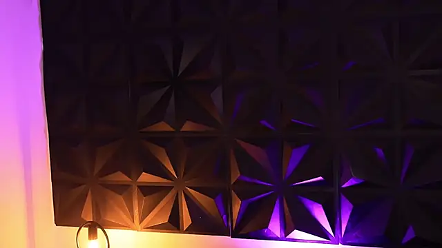 Snapshot of alix_bay chatting on March 13, 2026, 3:46 am alix bay online show from March 13, 2026, 3:46 am