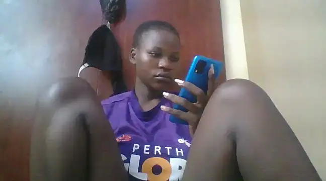 Snapshot of prettychic5 chatting on December 21, 2024, 8:07 am prettychic5 online show from December 21, 2024, 8:07 am