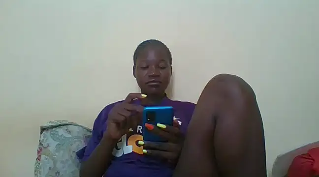 Snapshot of prettychic5 chatting on January 16, 2025, 5:42 am prettychic5 online show from January 16, 2025, 5:42 am