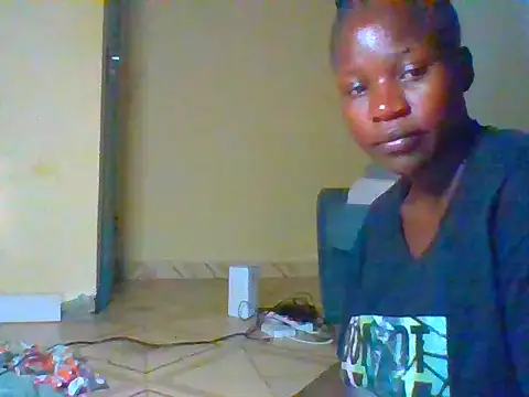 Snapshot of prettychic5 chatting on May 27, 2026, 4:59 pm prettychic5 online show from May 27, 2026, 4:59 pm