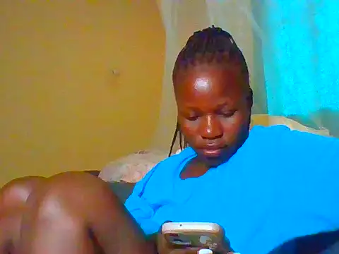 Snapshot of prettychic5 chatting on May 31, 2026, 6:10 am prettychic5 online show from May 31, 2026, 6:10 am