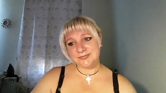 Snapshot of MeilomaWesa chatting on September 23, 2025, 6:38 am MeilomaWesa online show from September 23, 2025, 6:38 am