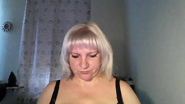 Snapshot of MeilomaWesa chatting on September 29, 2025, 7:02 am MeilomaWesa online show from September 29, 2025, 7:02 am