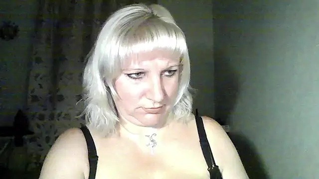 Snapshot of MeilomaWesa chatting on October 18, 2025, 6:41 pm MeilomaWesa online show from October 18, 2025, 6:41 pm