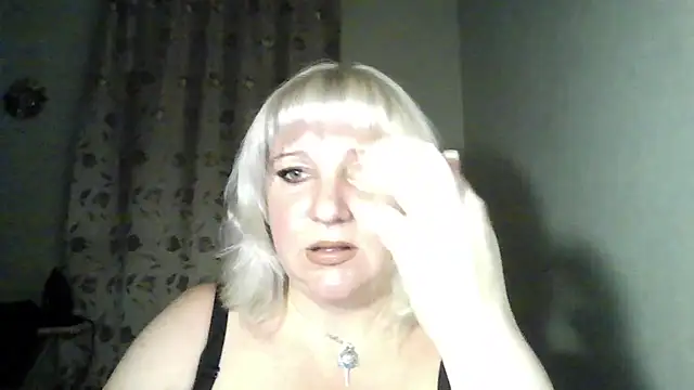 MeilomaWesa online show from November 7, 2025, 2:06 pm