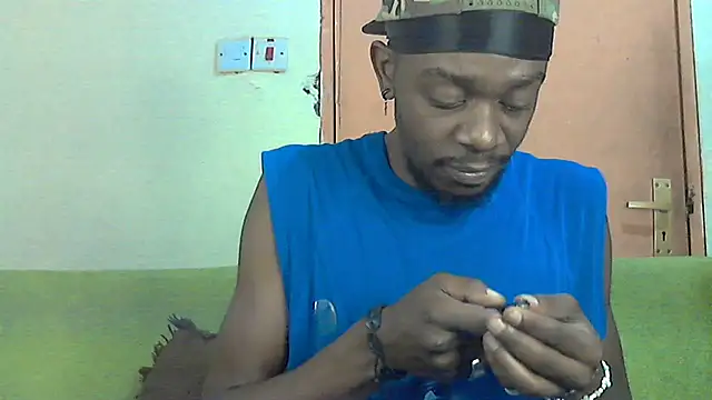 Snapshot of BIGDICKMULLAH chatting on October 13, 2025, 3:01 pm BIGDICKMULLAH online show from October 13, 2025, 3:01 pm