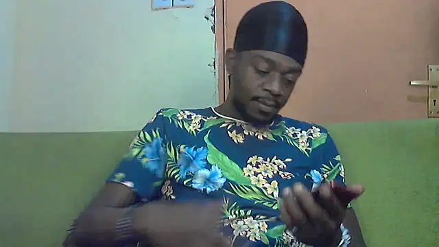 Snapshot of BIGDICKMULLAH chatting on October 16, 2025, 7:48 pm BIGDICKMULLAH online show from October 16, 2025, 7:48 pm