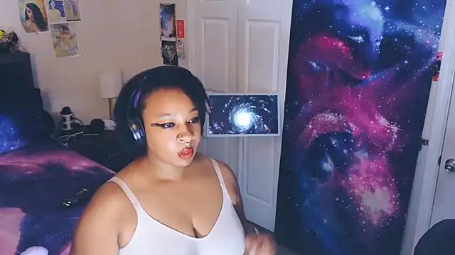 temptressbeauty24 online show from March 23, 2026, 6:01 pm