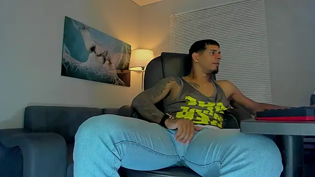 Snapshot of vincen_jose chatting on October 14, 2025, 5:41 am vincen jose online show from October 14, 2025, 5:41 am