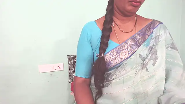 Snapshot of shrutitelugu69 chatting on April 27, 2026, 5:11 pm shrutitelugu69 online show from April 27, 2026, 5:11 pm
