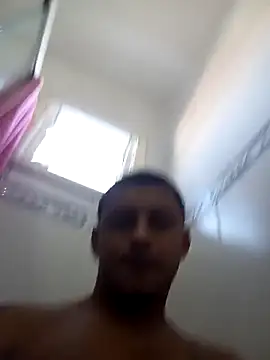 Snapshot of emrehliug12 chatting on March 14, 2026, 4:45 pm emrehliug12 online show from March 14, 2026, 4:45 pm